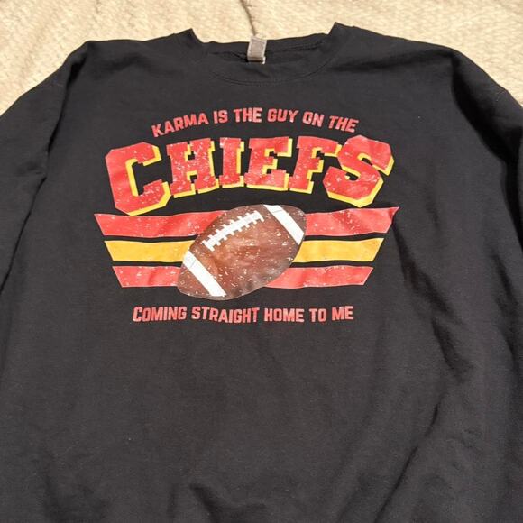 Chiefs Karma Graphic Sweatshirt Black L - Taylor Swift Inspired - Picture 2 of 5
